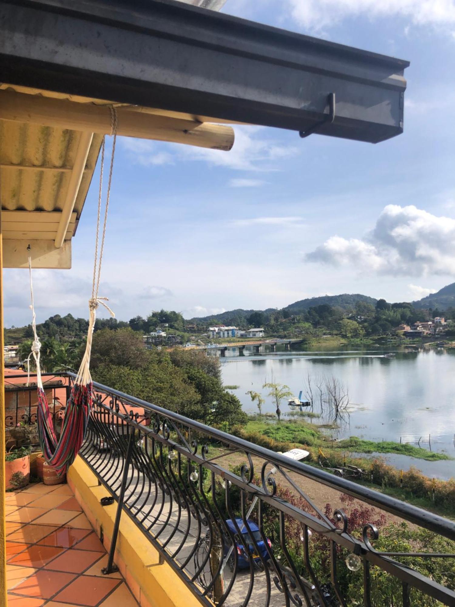 Lake View Hostel Guatapé Exteriör bild