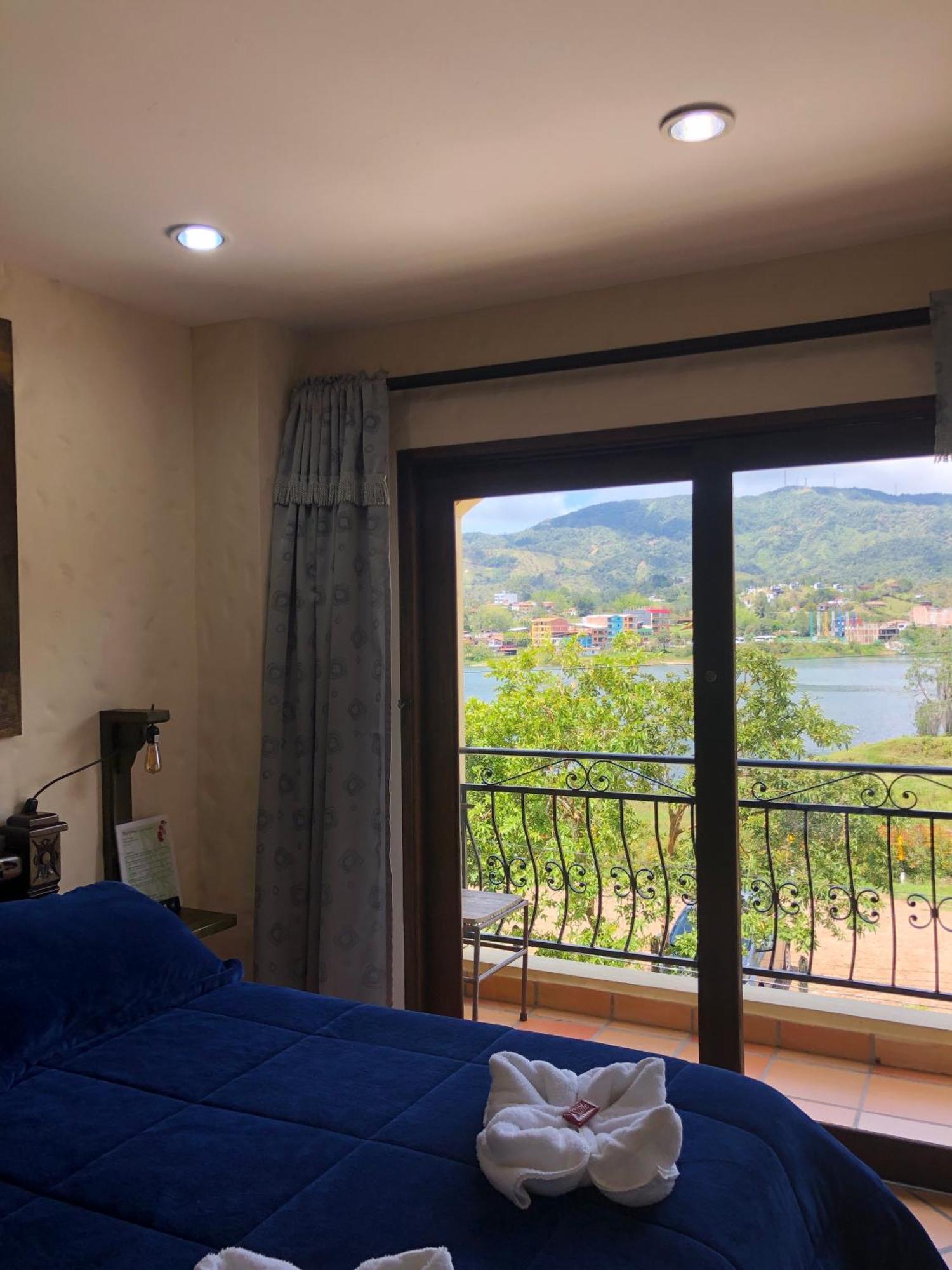 Lake View Hostel Guatapé Exteriör bild