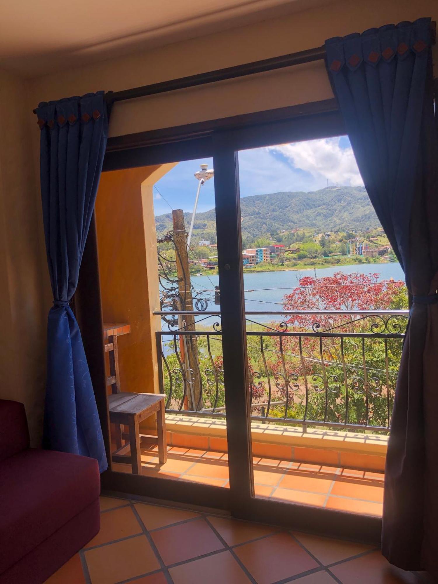 Lake View Hostel Guatapé Exteriör bild